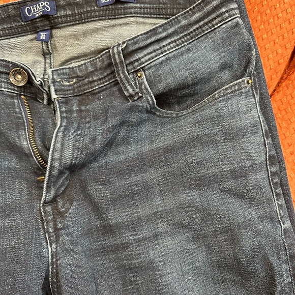 CHAPS Men’s Flat Front Denim Jeans Size: 34X30 Retails: $59 - Picture 8 of 11